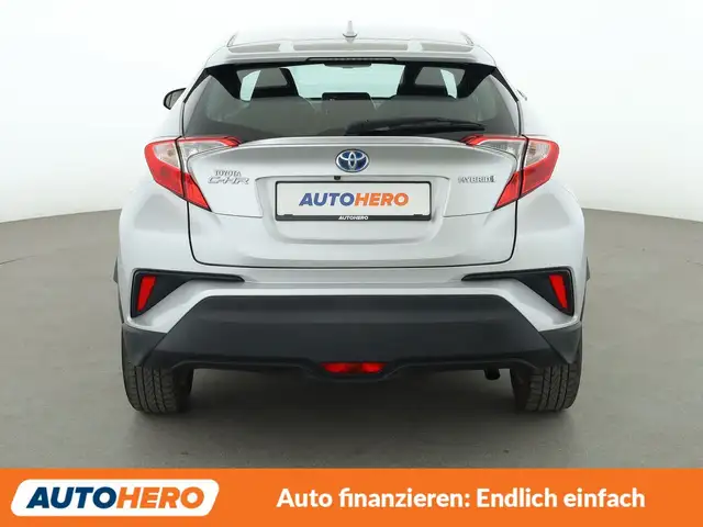 Toyota C-HR view 5