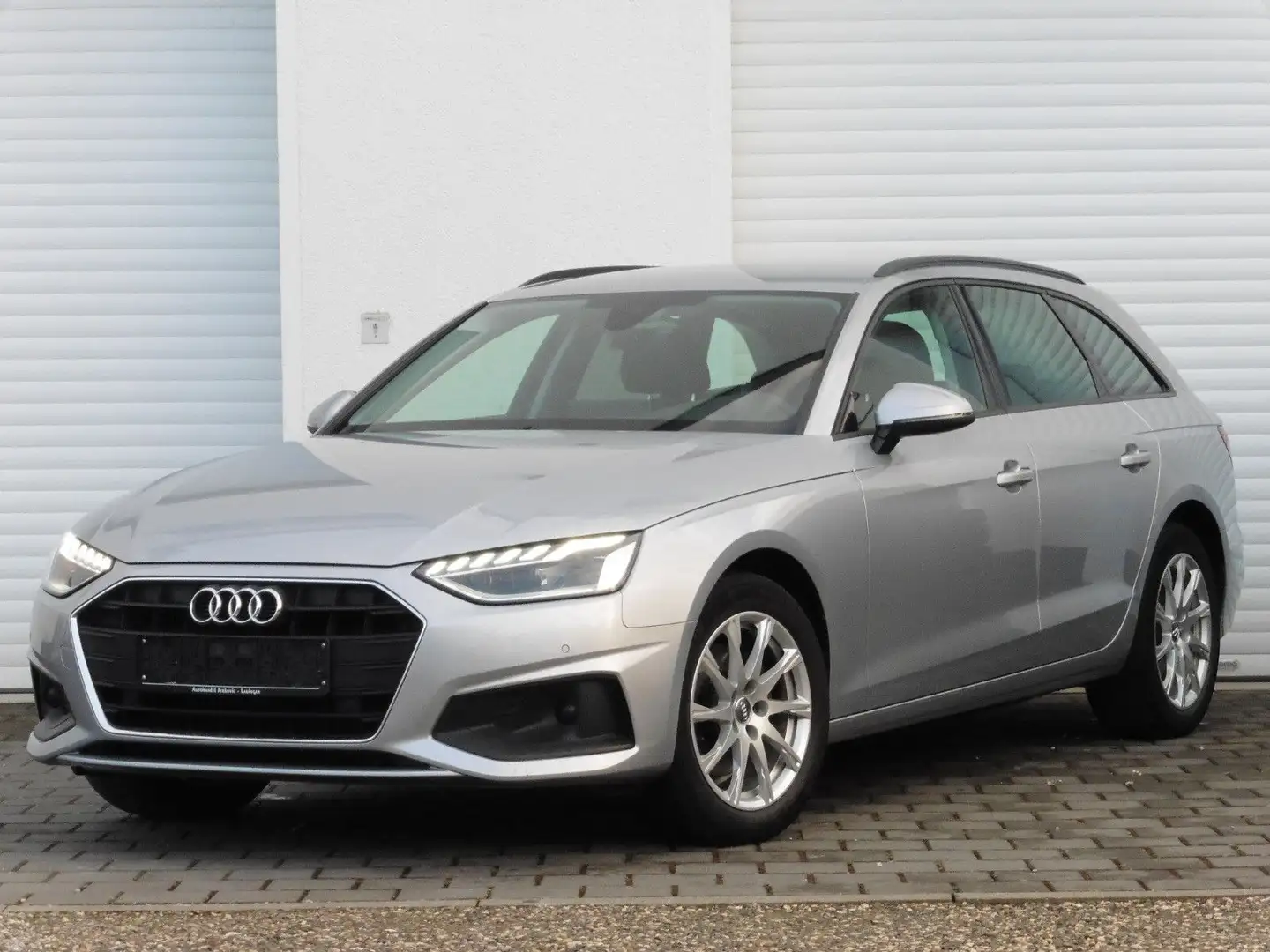 Audi A4 35 TDI S tronic LED Navi AHK 1-Hand GRA 17" Argento - 1