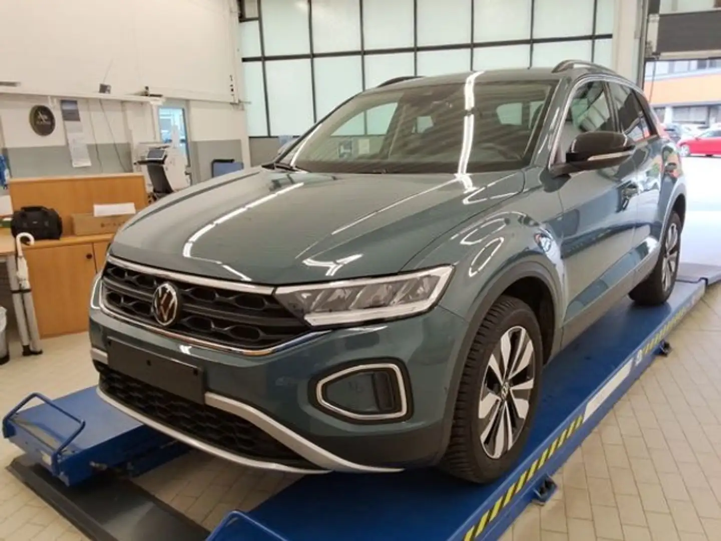 Volkswagen T-Roc 1.5 TSI Goal Kamera LED ACC APP Blau - 2