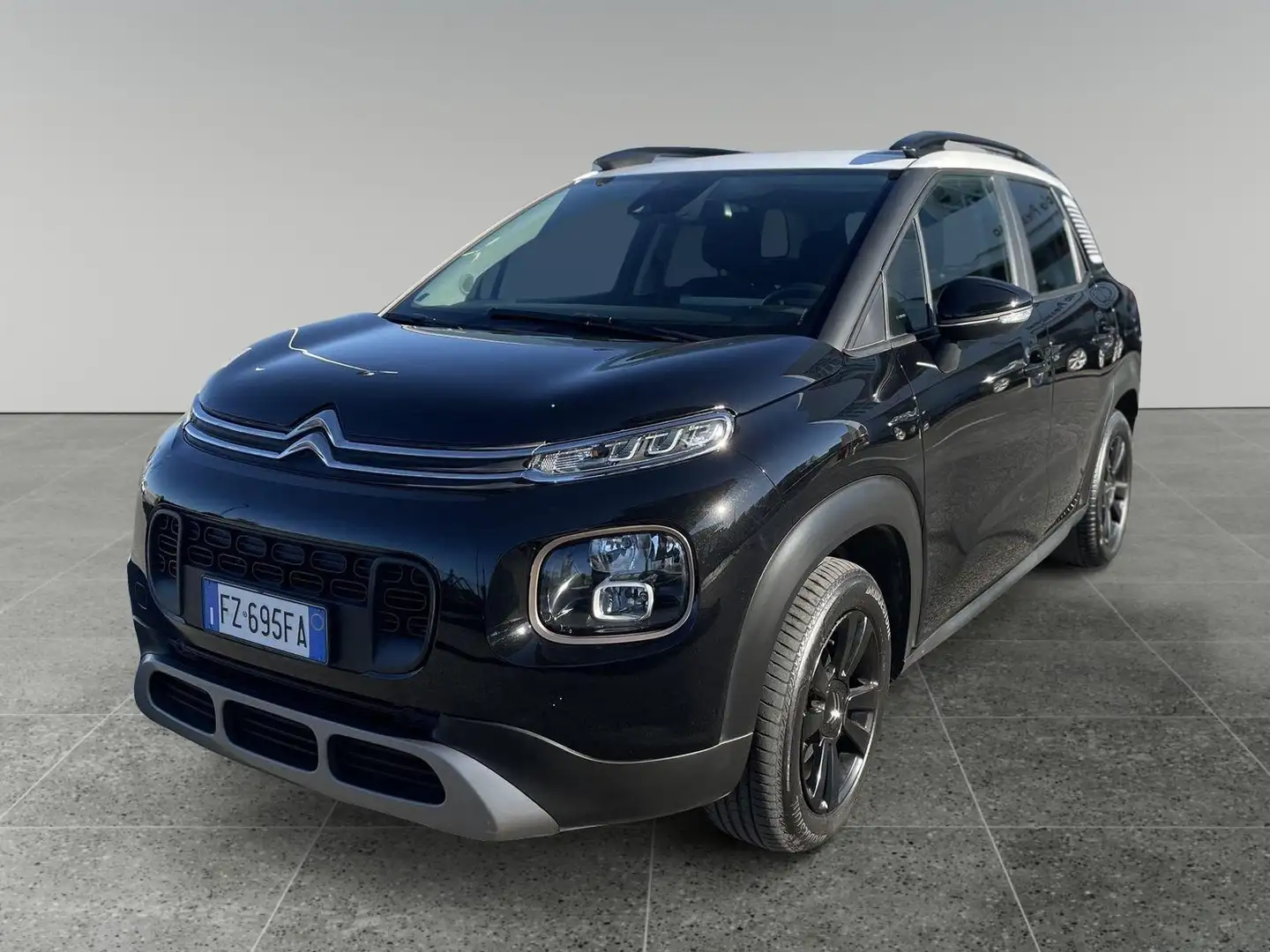 Citroen C3 Aircross PureTech 130 S&S EAT6 Shine Pack Zwart - 1