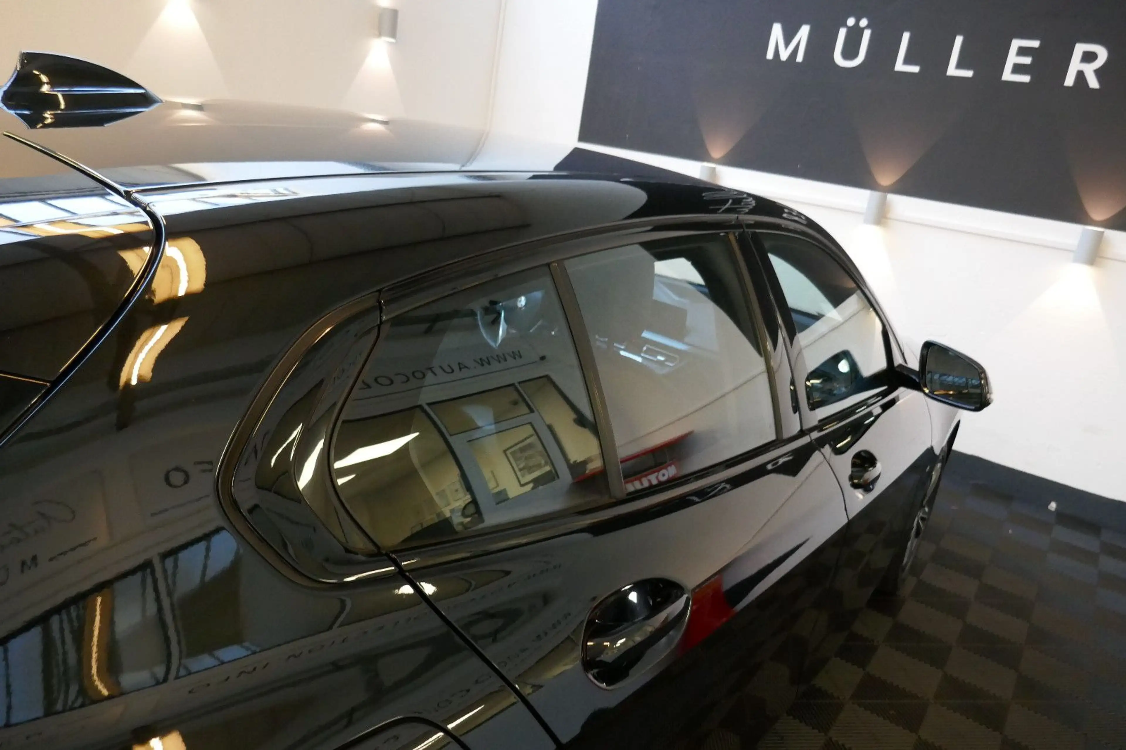 BMW 120 i Sport Line *VIRTUAL*HEADUP*AUTOMATIK*TOP* — photo 7