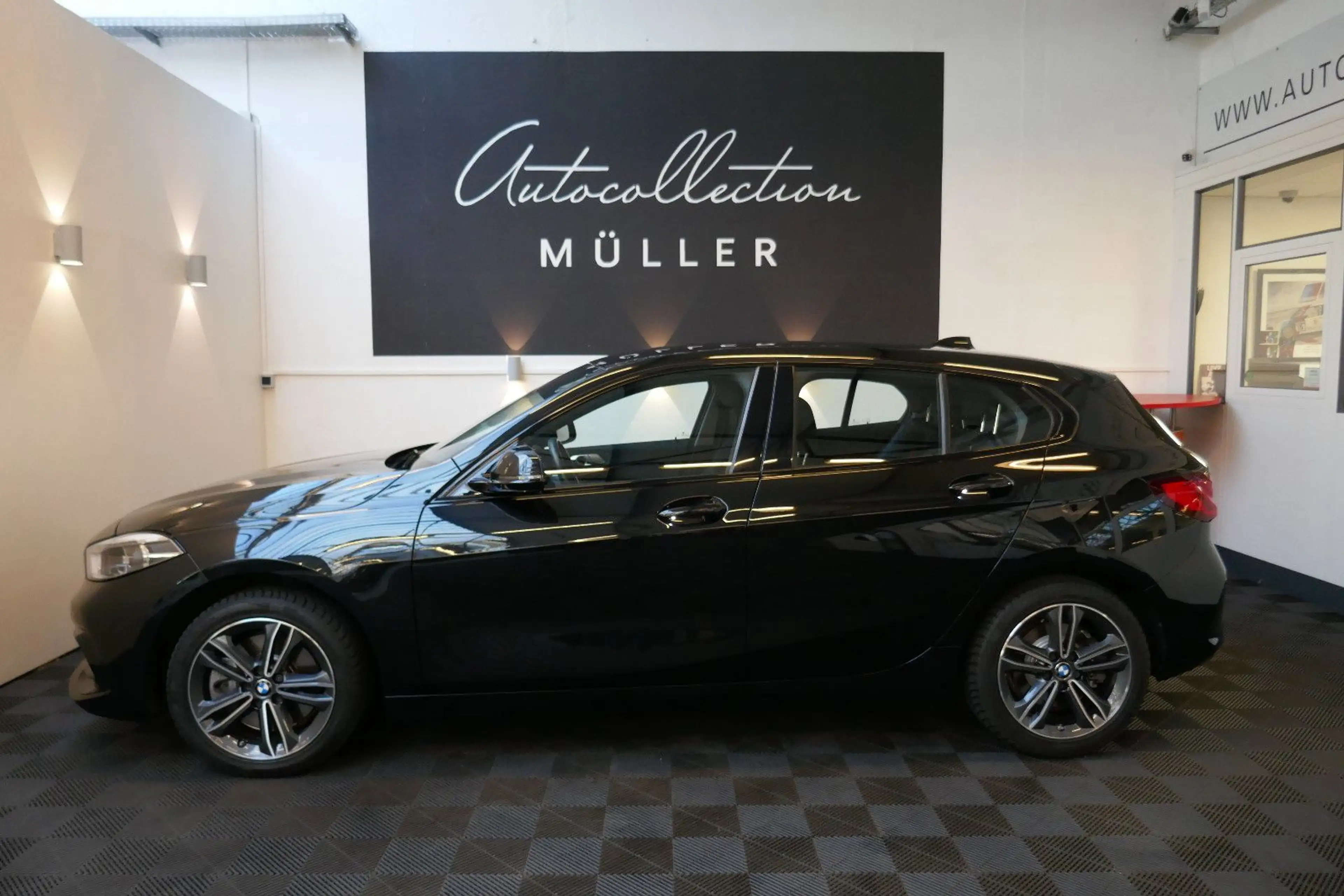 BMW 120 i Sport Line *VIRTUAL*HEADUP*AUTOMATIK*TOP* — photo 4