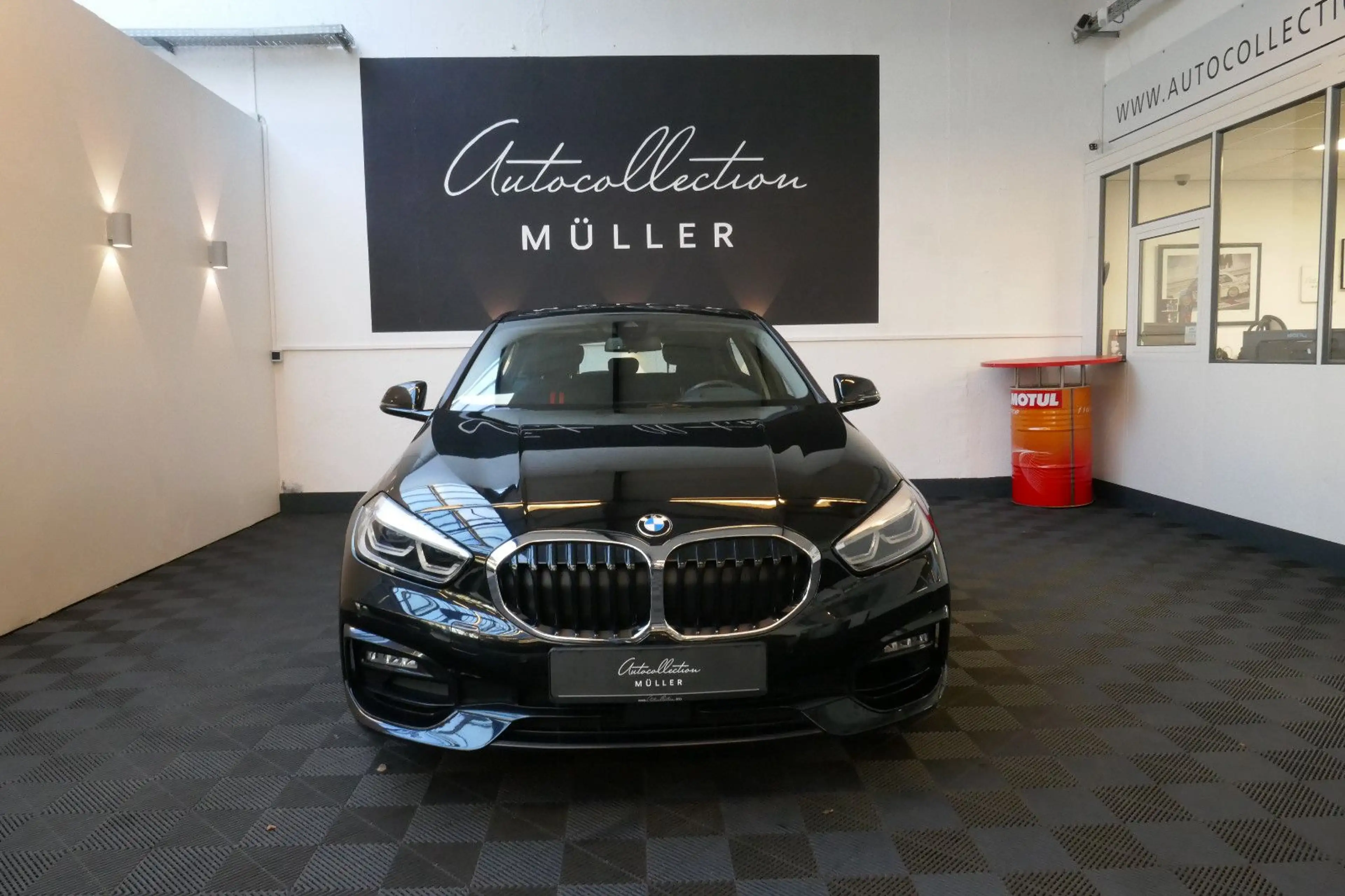 BMW 120 i Sport Line *VIRTUAL*HEADUP*AUTOMATIK*TOP* — photo 2
