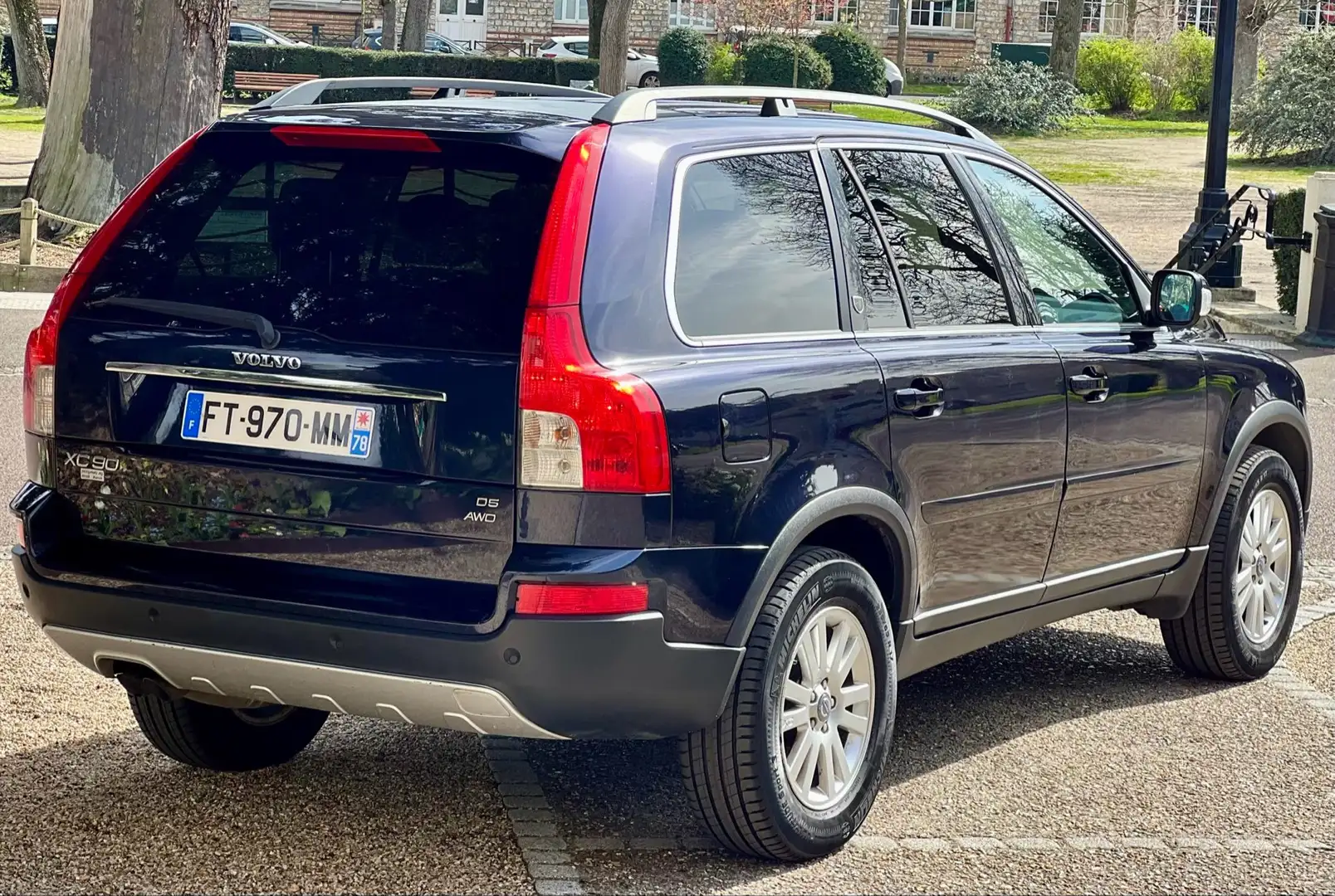 Volvo XC90 D5 AWD 185 Exécutive 7pl Geartronic A Blue - 2