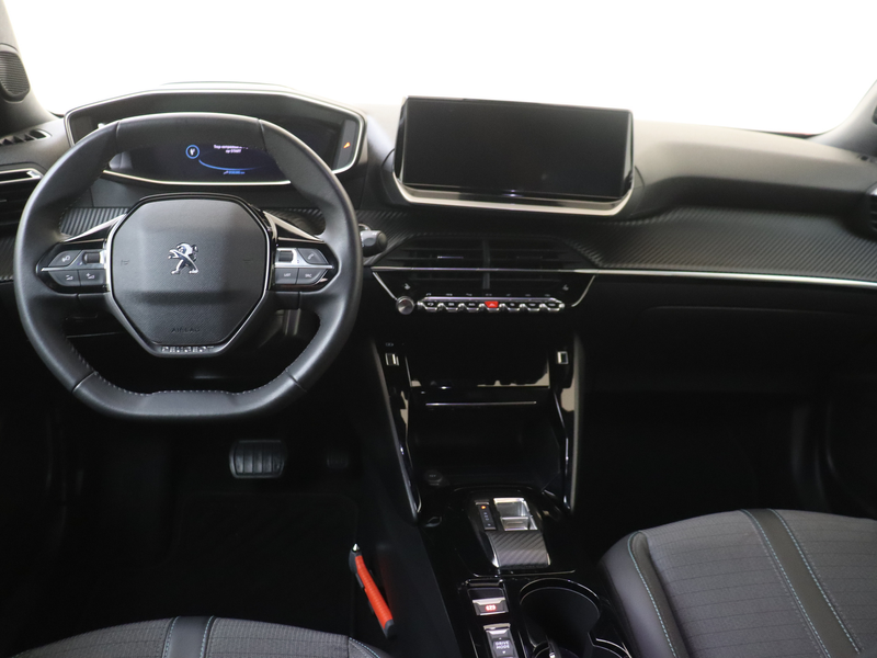 Peugeot e-2008 EV Allure Pack 50 kWh — photo 5