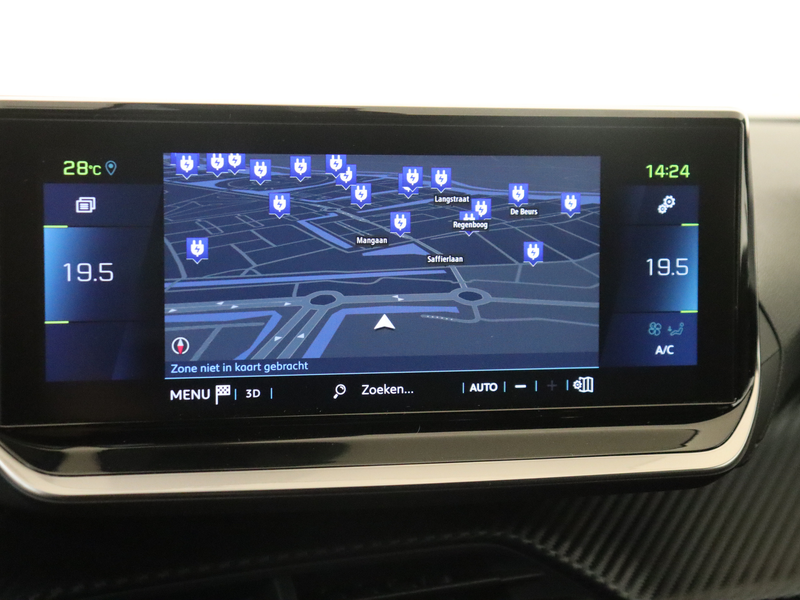 Peugeot e-2008 EV Allure Pack 50 kWh — photo 15