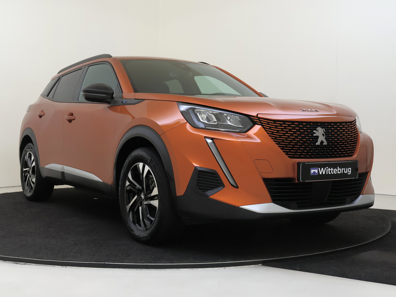 Peugeot e-2008 EV Allure Pack 50 kWh — photo 3
