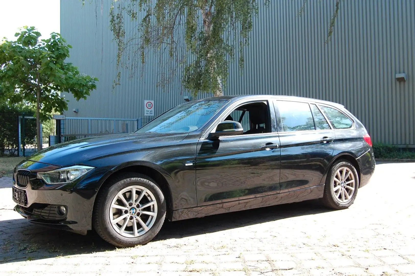 BMW 316 TouringF31.Automatik ,Klima,AHK.Kamera,58Tkm. Nero - 1