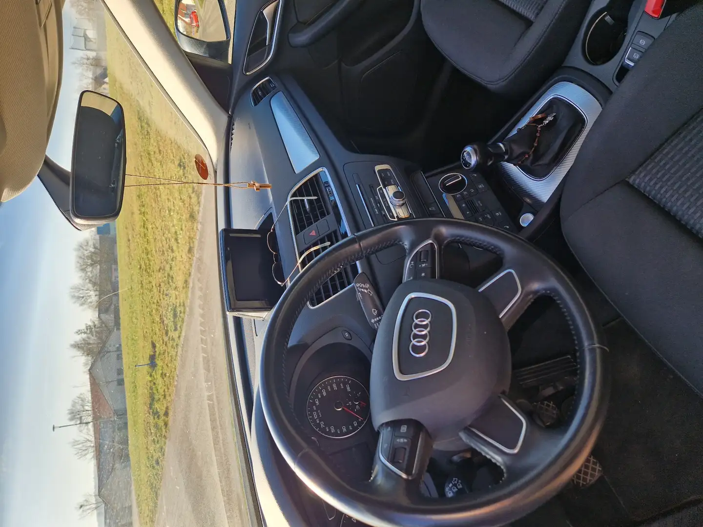 Audi Q3 2.0 16V TDI Ultra - 1
