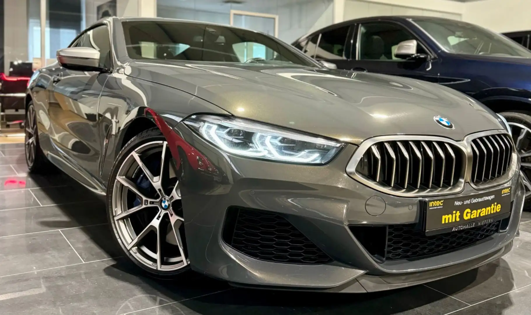 BMW M850 i Coupe xDrive*H&K*KEYLESS*HEAD-UP*CARBON siva - 1