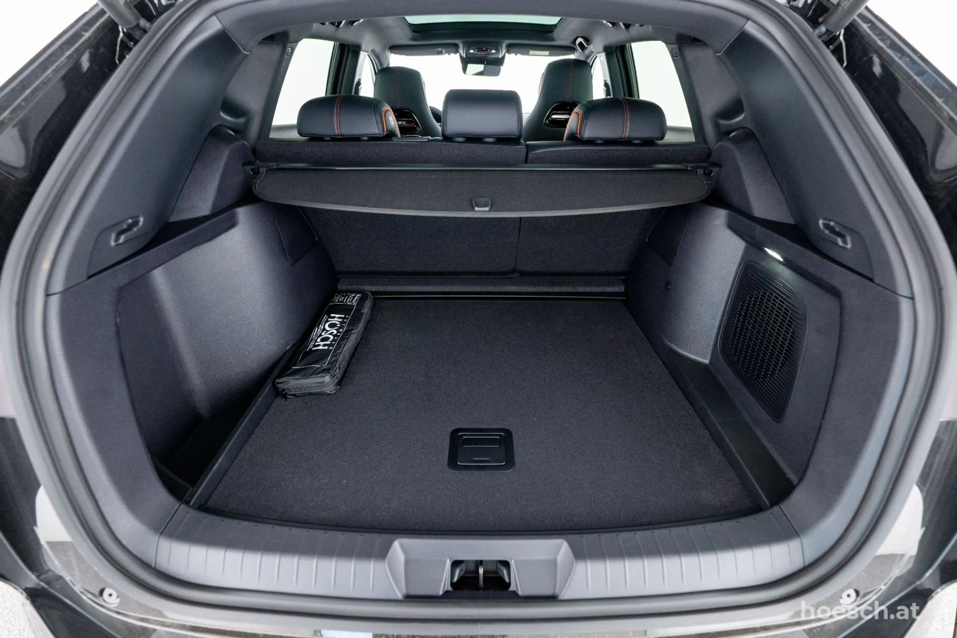 BYD Seal U DM-i DESIGN 4x4 TOP AUSSTATTUNG NEUWAGEN — photo 8