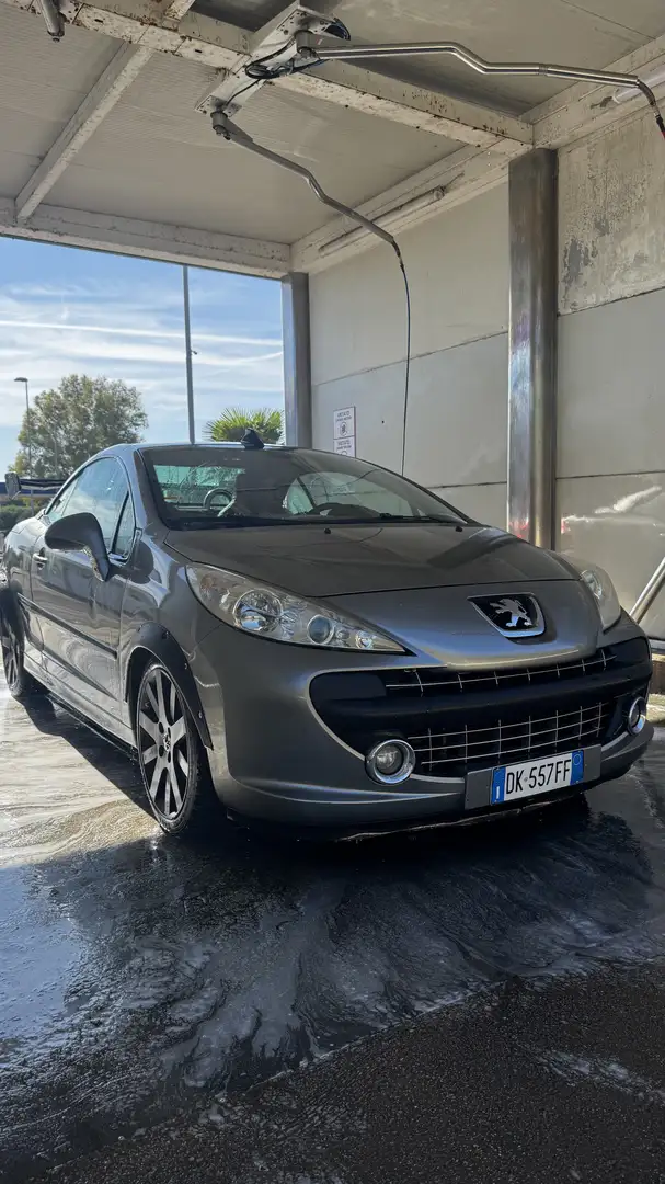 Peugeot 207 CC 1.6 16v Feline auto - 1