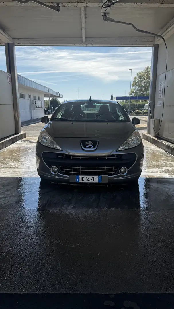 Peugeot 207 CC 1.6 16v Feline auto - 2