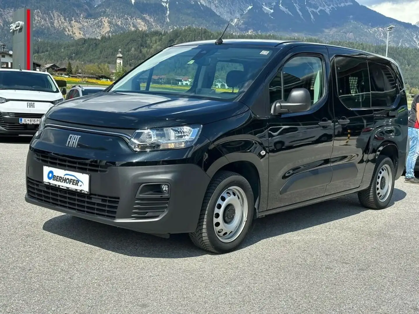 Fiat Doblo Cargo Doppelkabine XL 1.5 BlueHDi Schwarz - 2