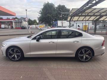 Volvo S60 B3 AWD Geartronic R-Design (Mild-Hybrid)