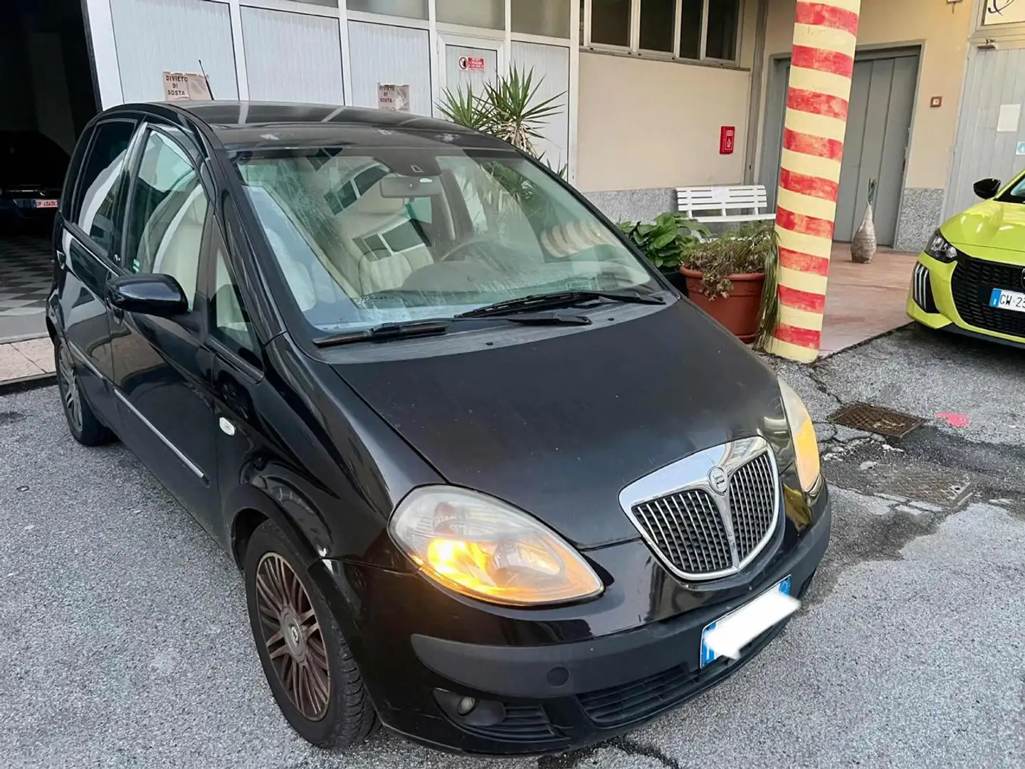 Lancia MUSA 1.4 16V Platino Plus Nero - 2