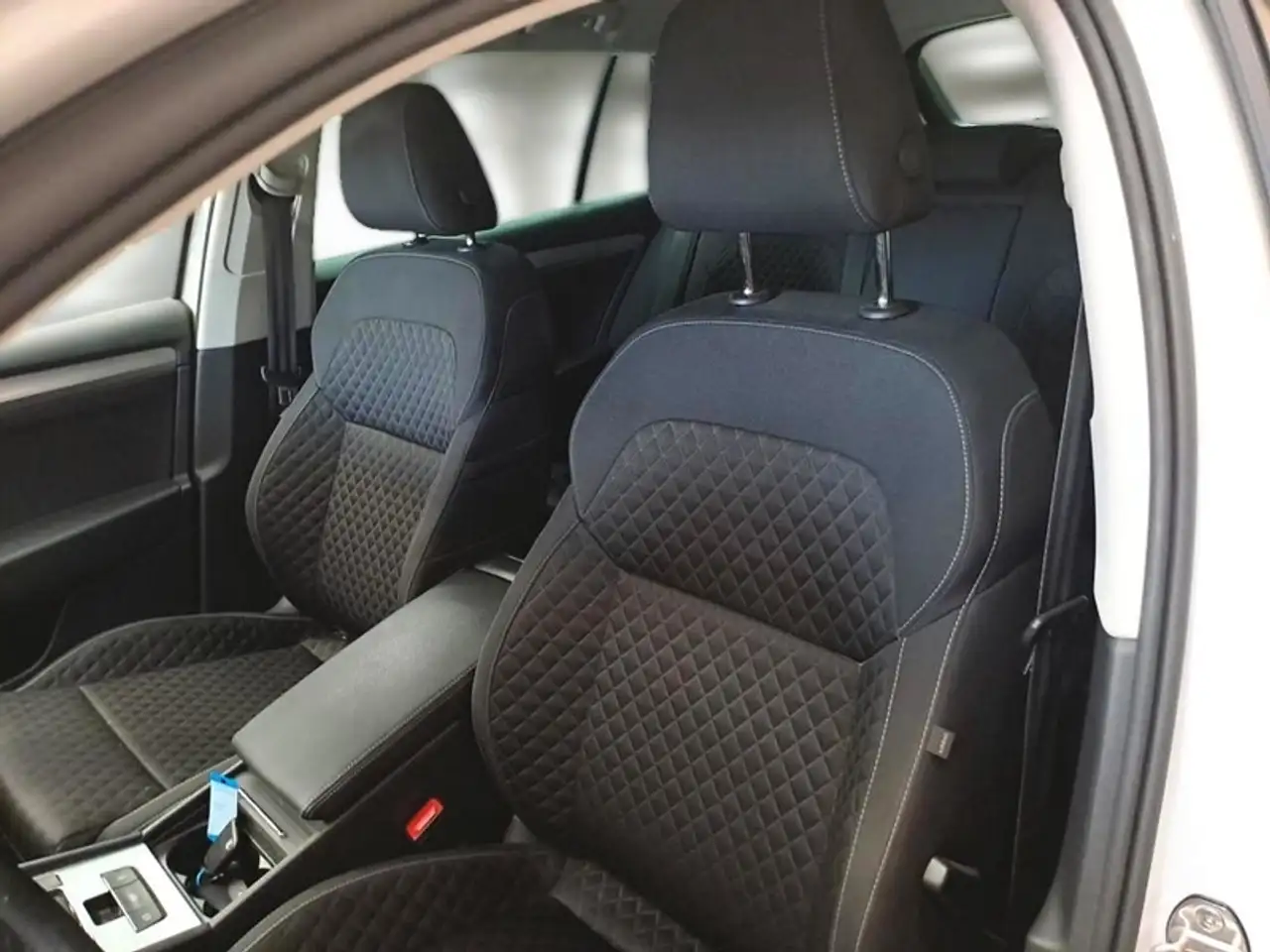 Skoda Superb 2.0 TDI EVO 110KW EXECUTIVE DSG STATION WAGON, миниатюра 9
