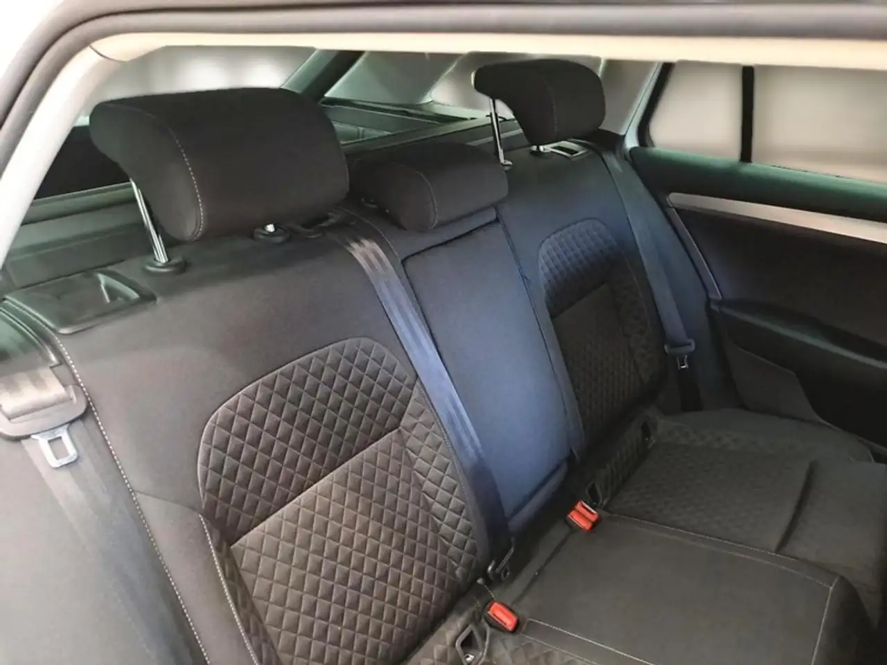 Skoda Superb 2.0 TDI EVO 110KW EXECUTIVE DSG STATION WAGON, миниатюра 11