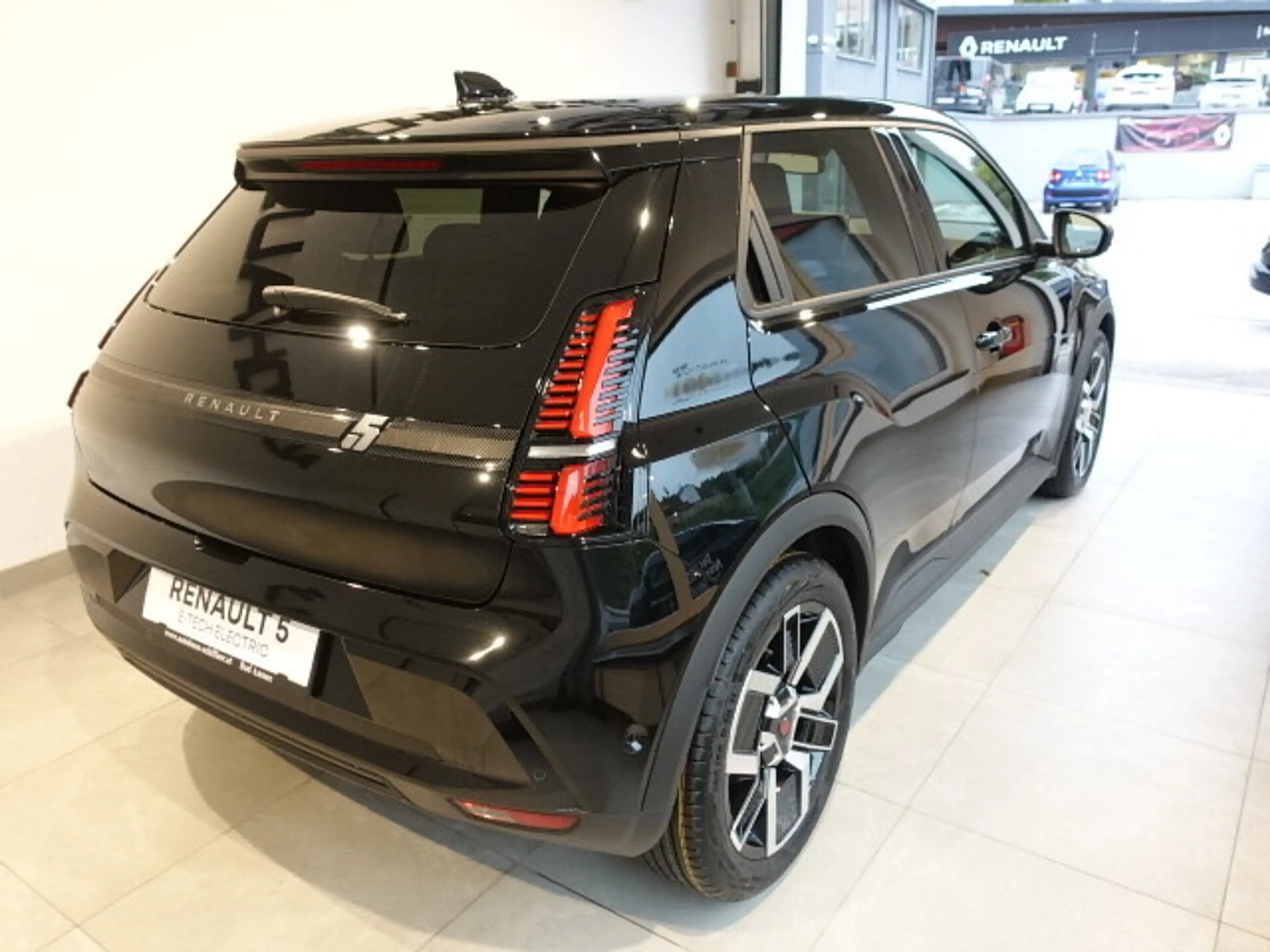 Renault R 5 R5 E-Tech 150 PS 52kWh Comfort Range Techno — photo 5