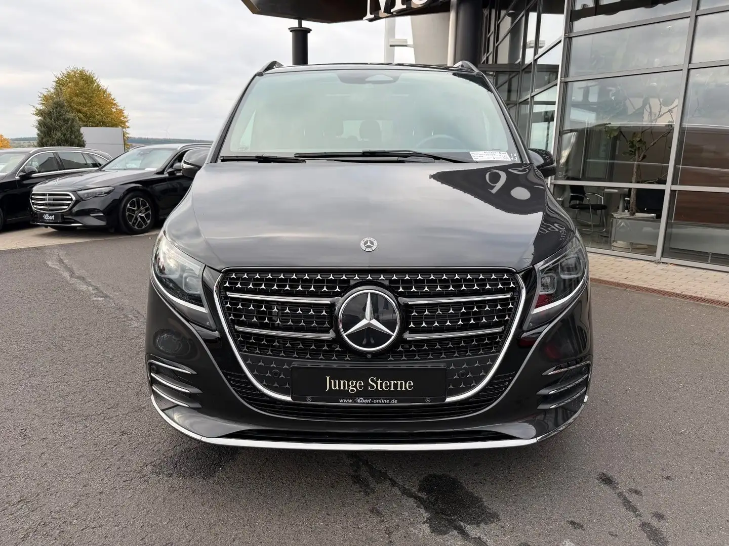 Mercedes-Benz V 300 d 4MATIC EXCLUSIVE AMG Panorama Standheiz Gris - 2
