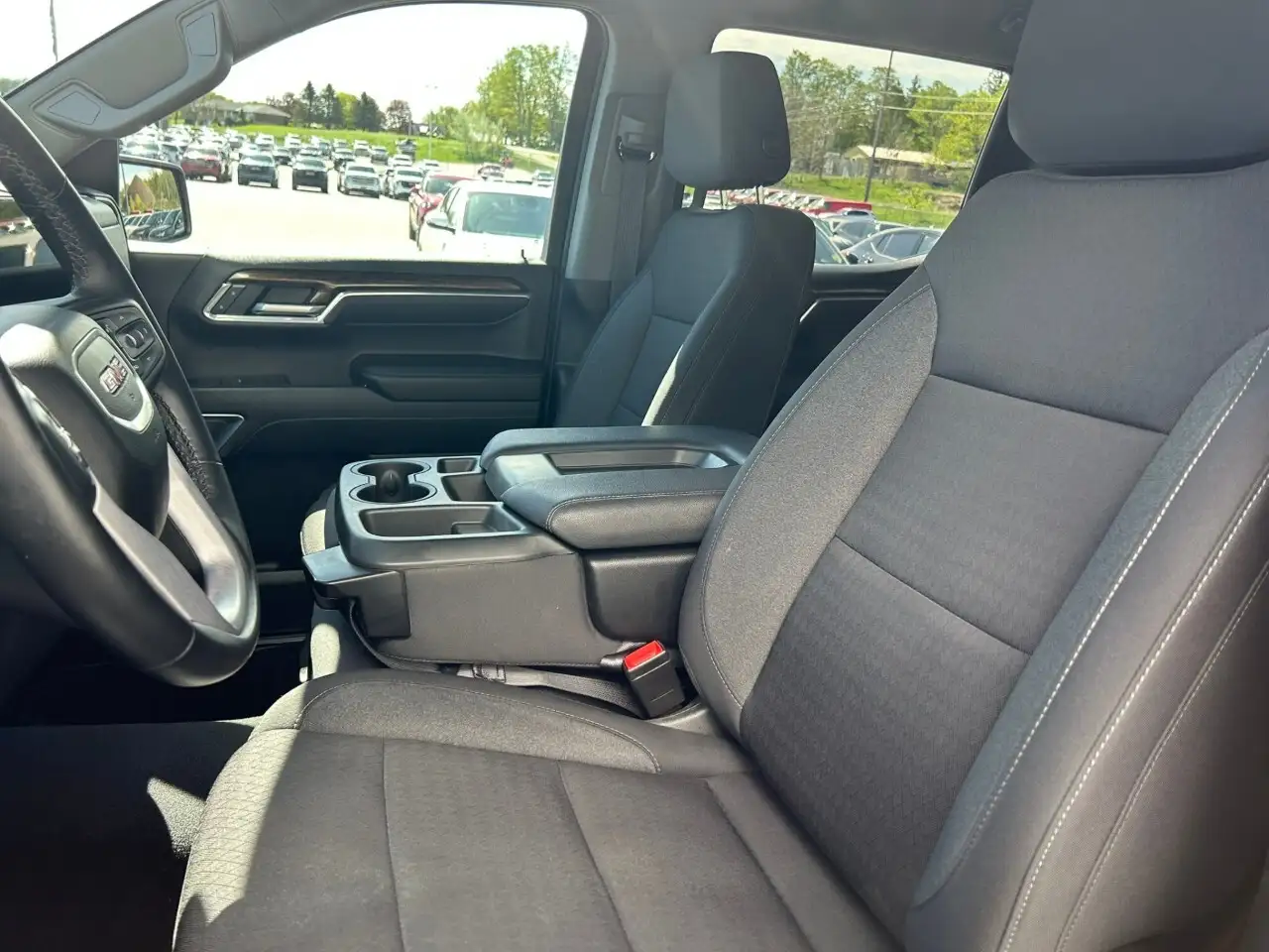 GMC Sierra 1500 снимка GMC Sierra 1500