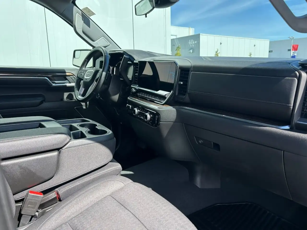 GMC Sierra 1500 снимка GMC Sierra 1500