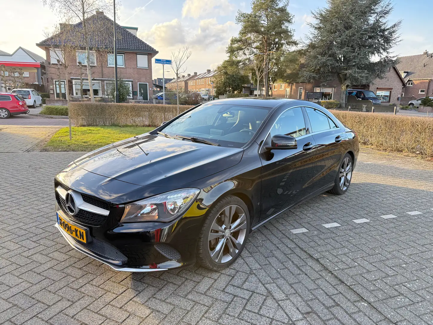 Mercedes-Benz CLA 200 CLA 200 Prestige Zwart - 1