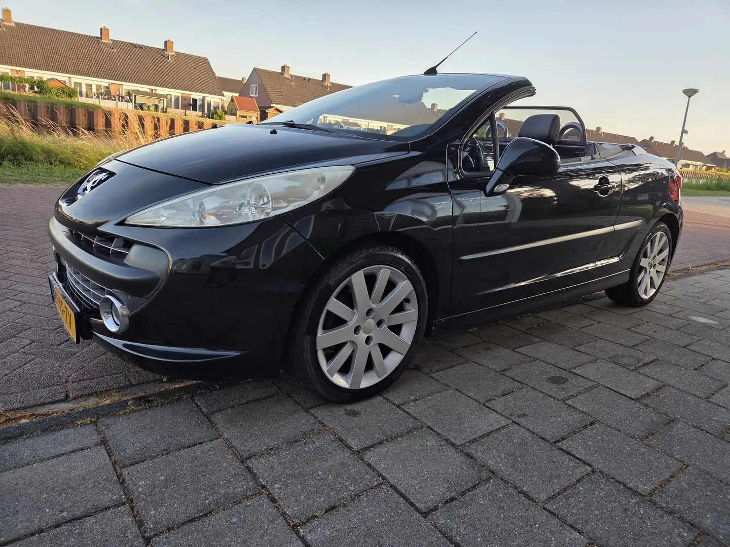 Peugeot 207 1.6-16V T Sport Zwart - 1