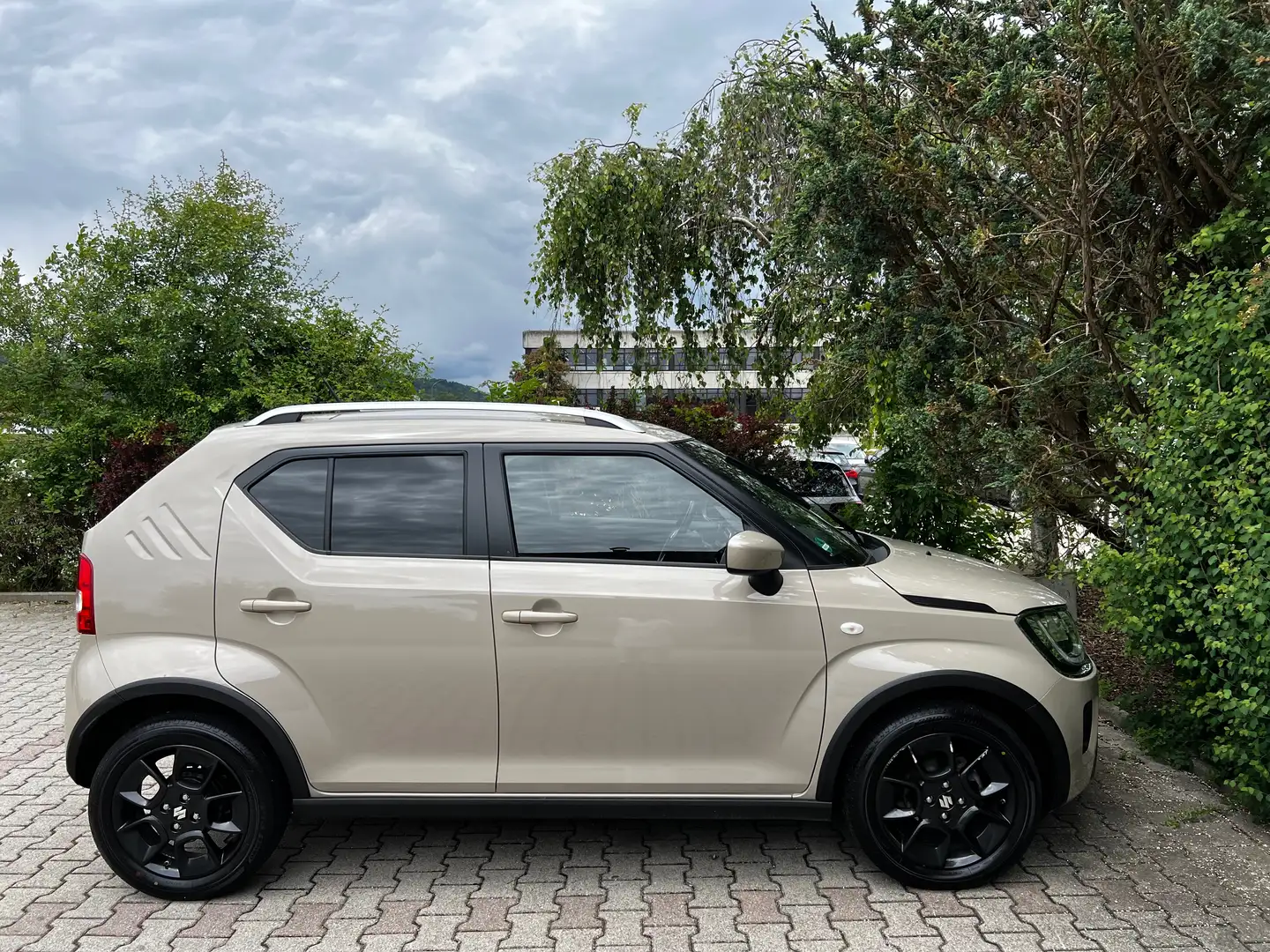 Suzuki Ignis Ignis 1.2 Dualjet Hybrid Allgrip Comfort Beige - 1