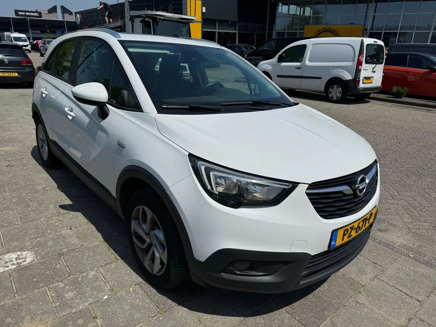 Opel Crossland X 1.2 Turbo Online Edition | 110pk | Panoramadak | L Wit - 2
