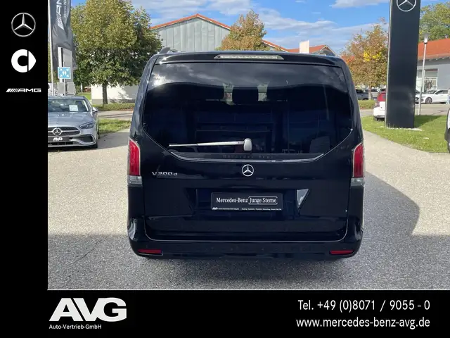 Mercedes-Benz V-Class view 6