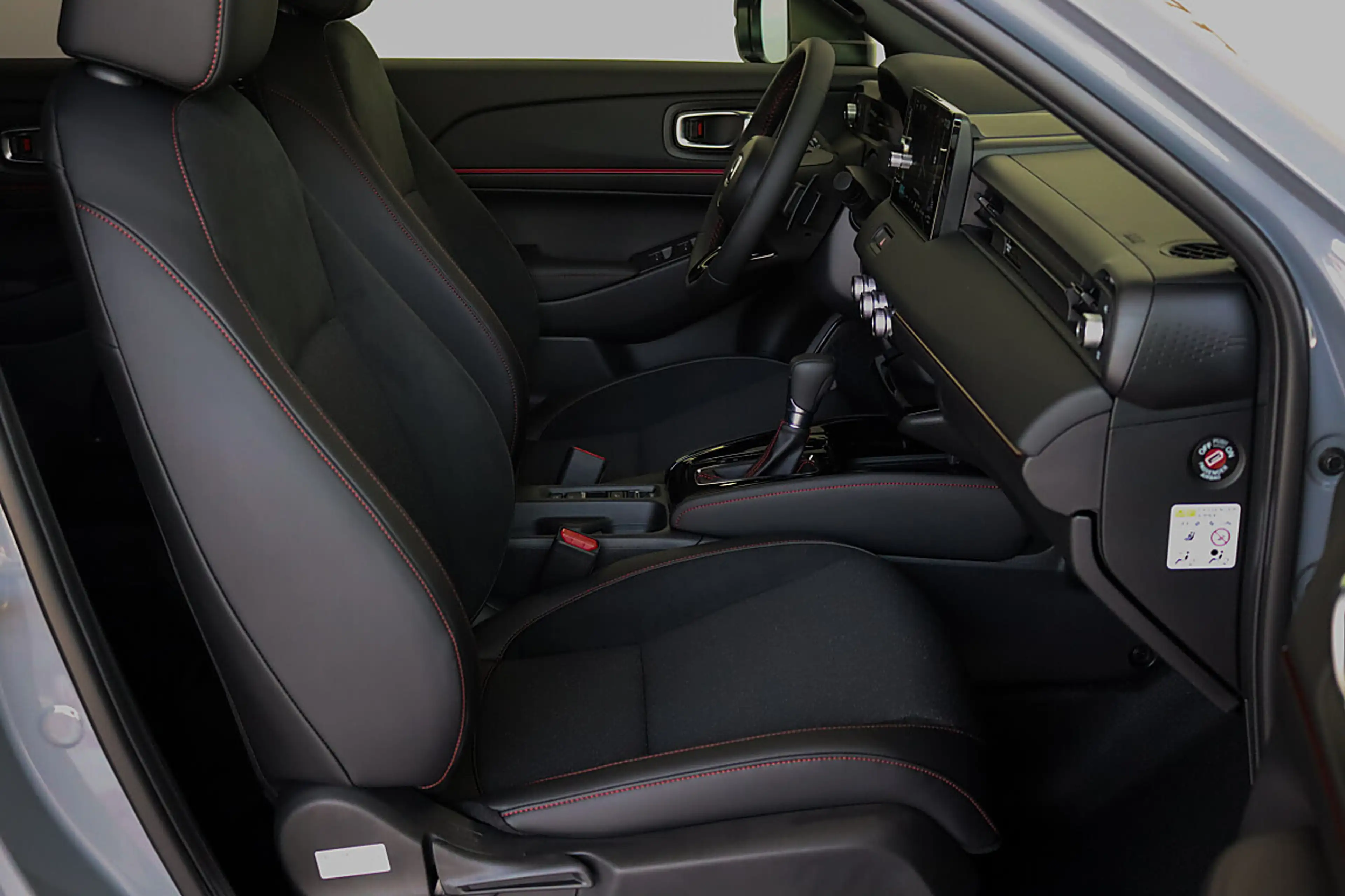 Honda HR-V 1,5 i-MMD Hybrid 2WD Advance Sport Aut. — photo 10