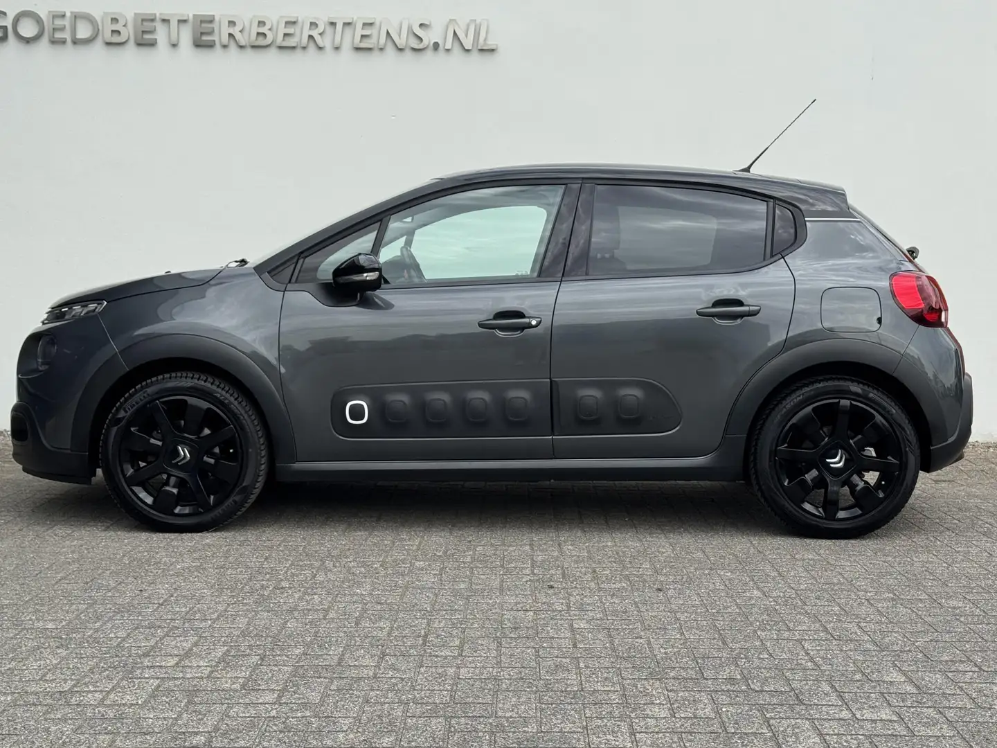 Citroen C3 1.2 PT 110 EAT6 Shine | Navi | Panoramadak | Trekh Grigio - 2