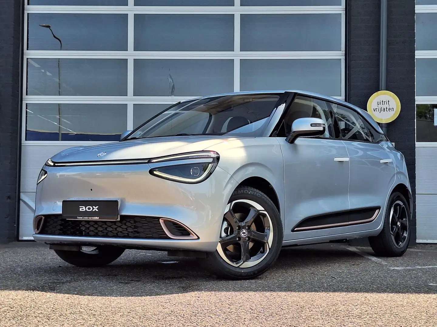 Dongfeng Box Premium Edition 42 kWh | 360° camera | Adaptieve c srebrna - 2