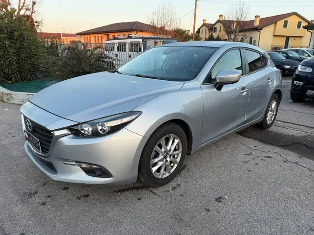 Mazda 3 1.5 Skyactiv-D Evolve
