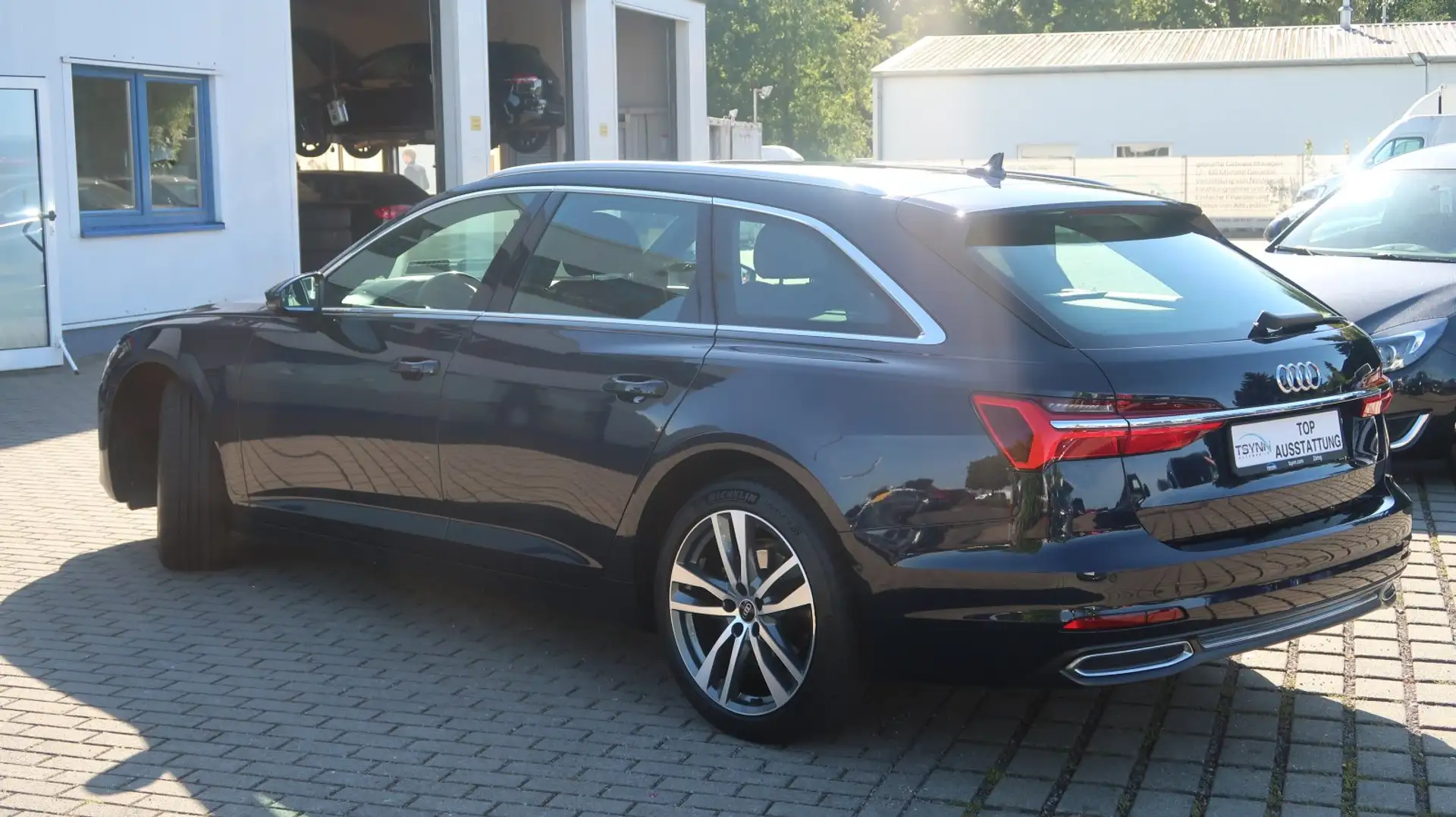 Audi A6 TDI  Exclusive Sport Blau - 2