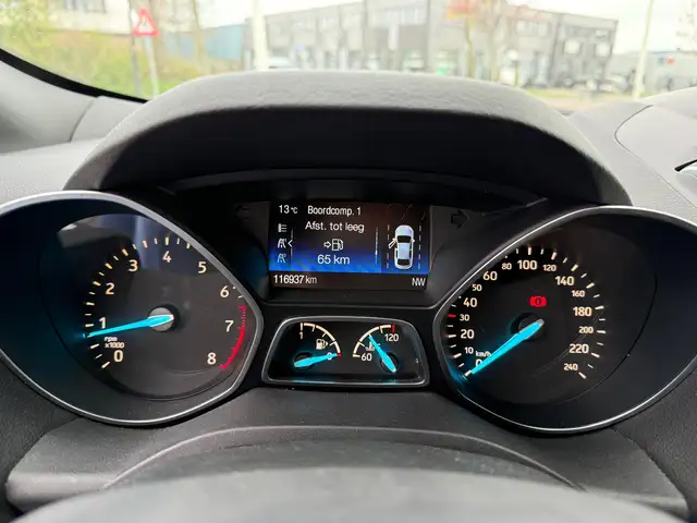 Ford Kuga view 11