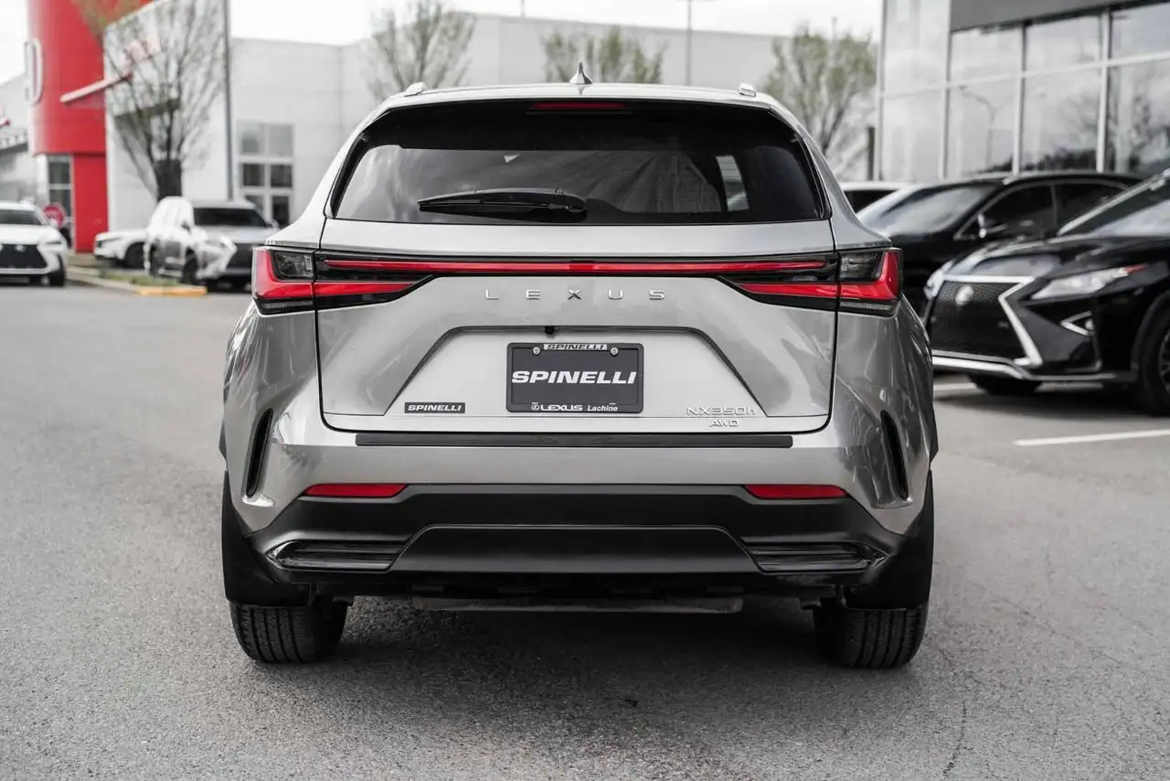 Lexus NX снимка Lexus NX