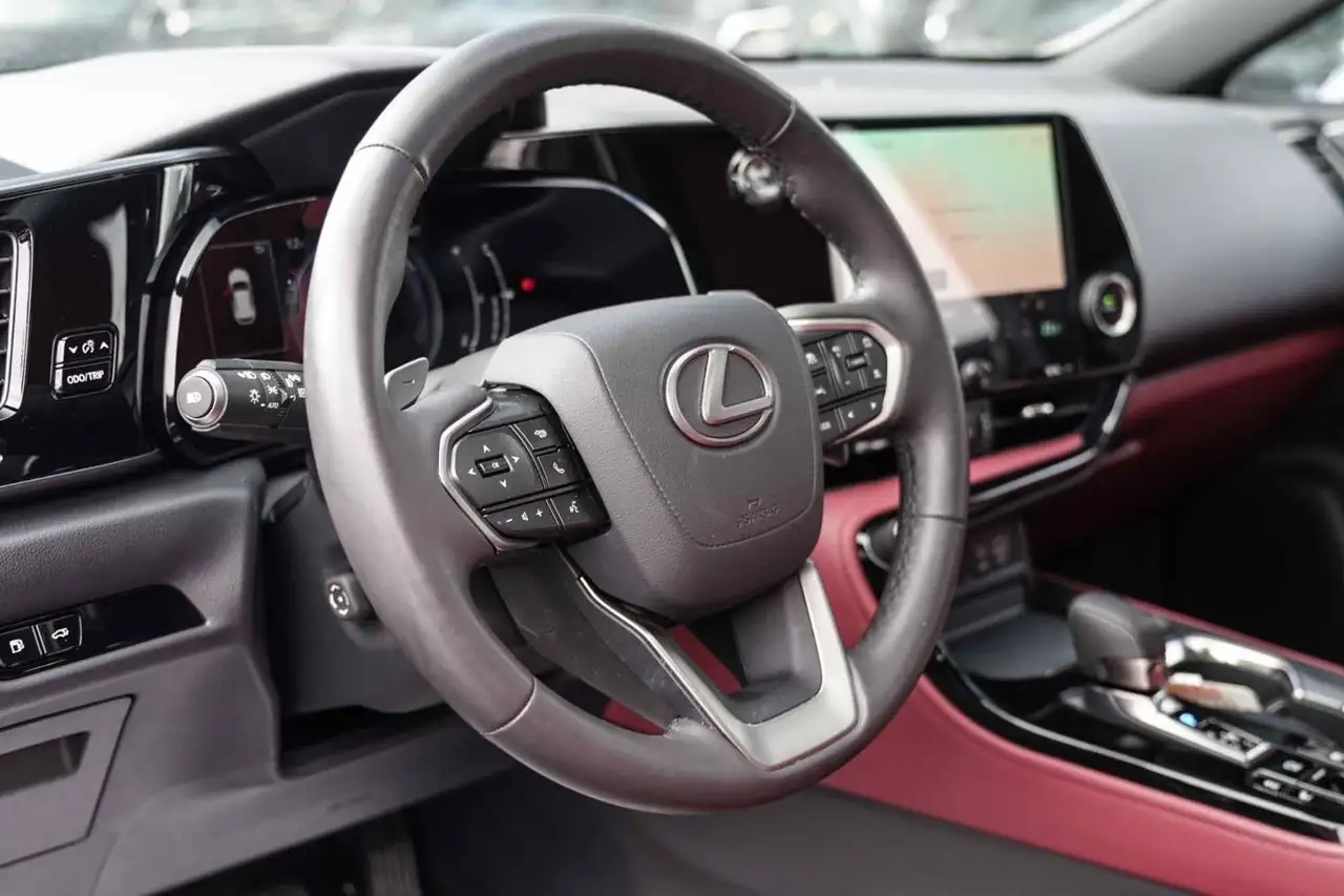 Lexus NX снимка Lexus NX