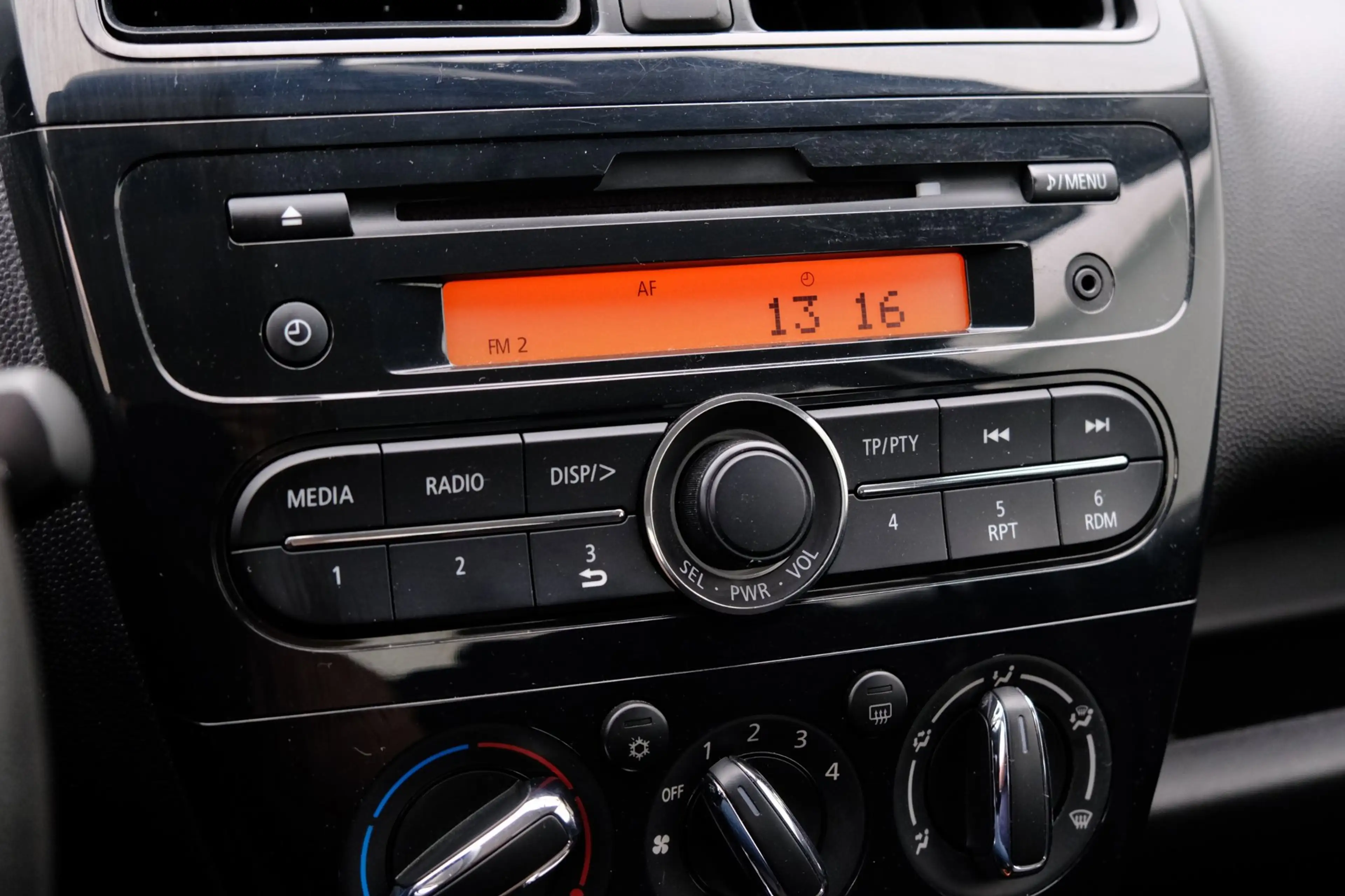 Mitsubishi Space Star 1.0 Cool+ 5-drs Airco|LMV — photo 14