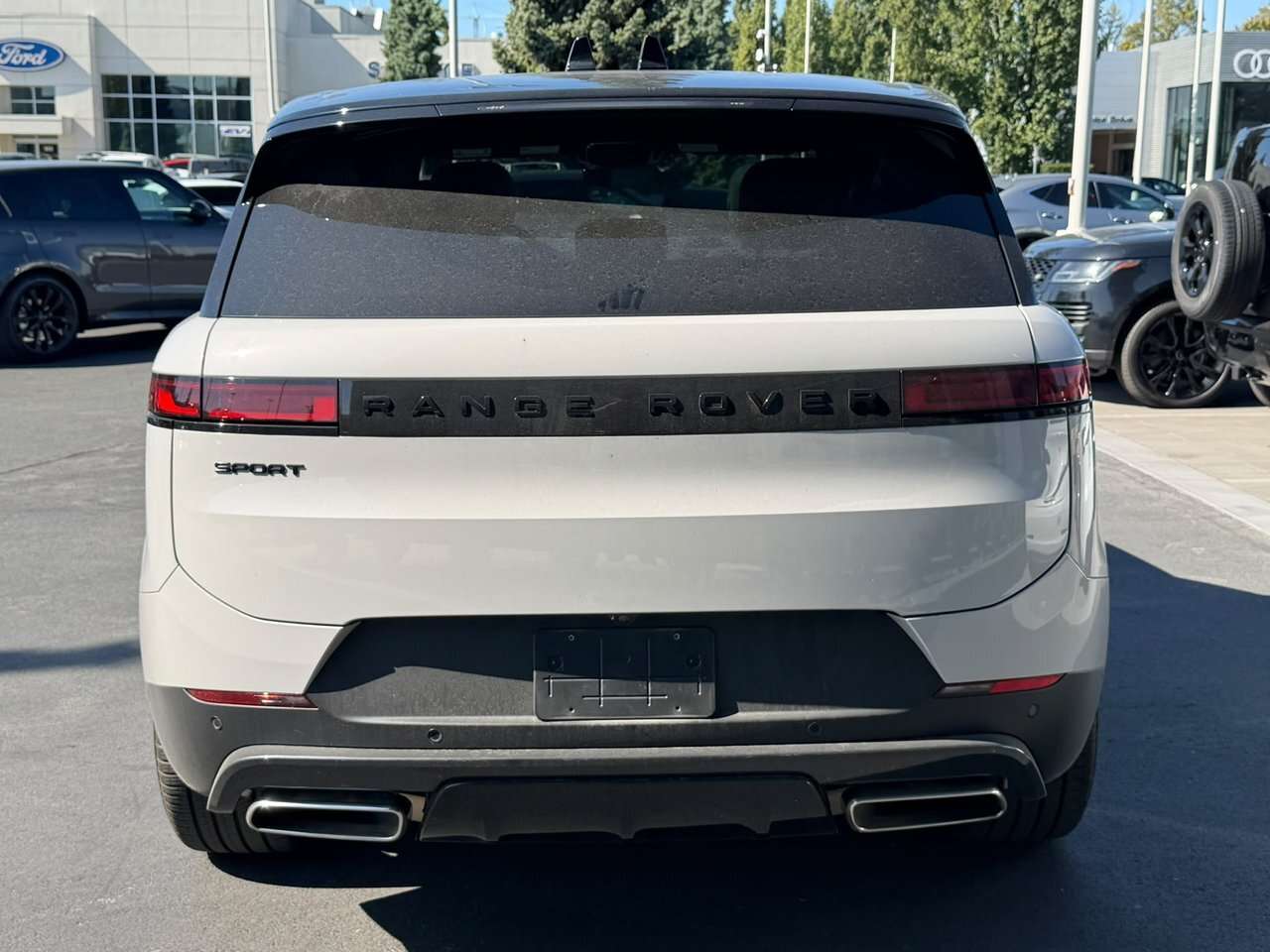 2026 Land Rover Range Rover Sport — photo 1