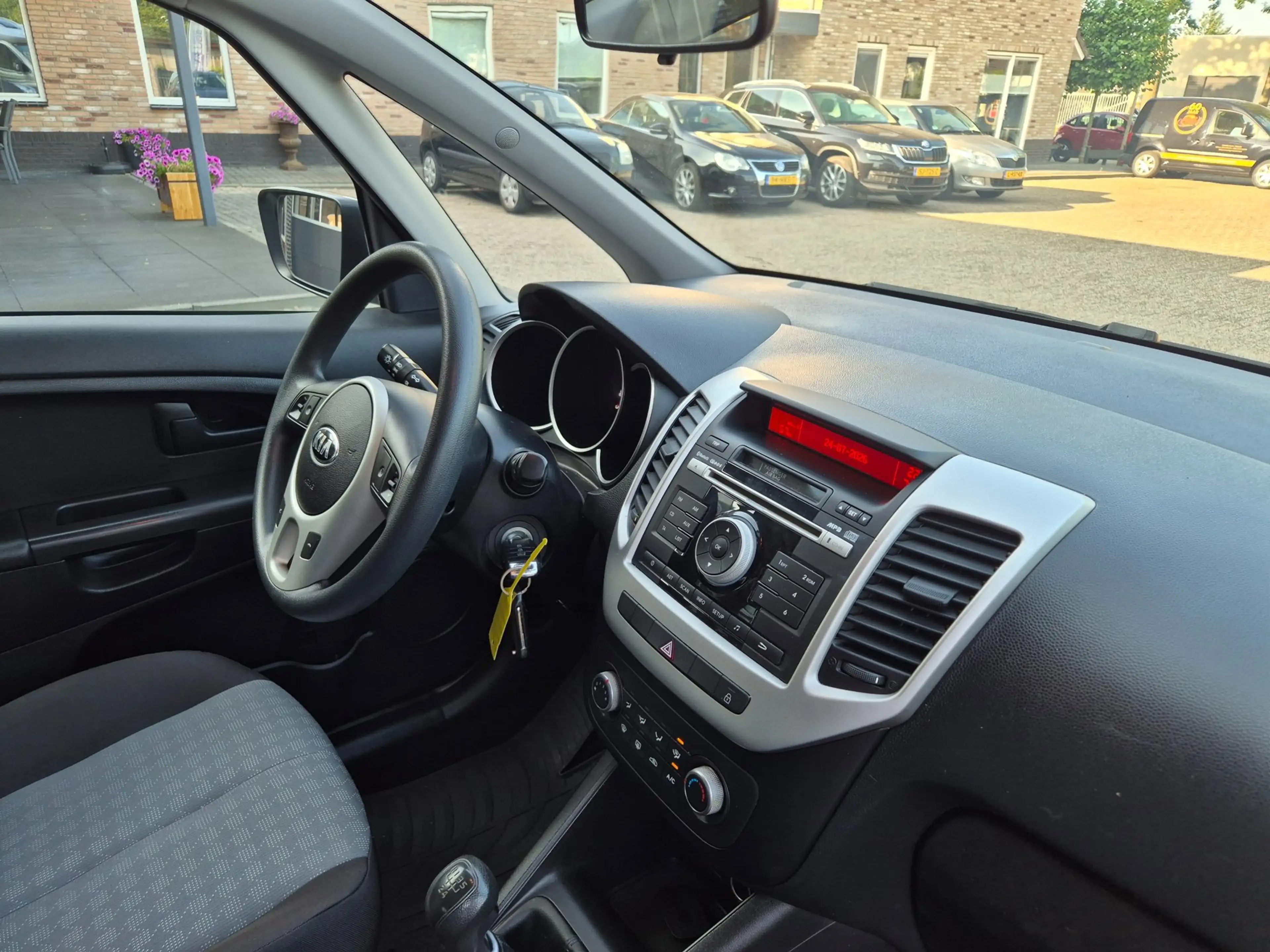 Kia Venga 1.4 CVVT ComfortLine — photo 14
