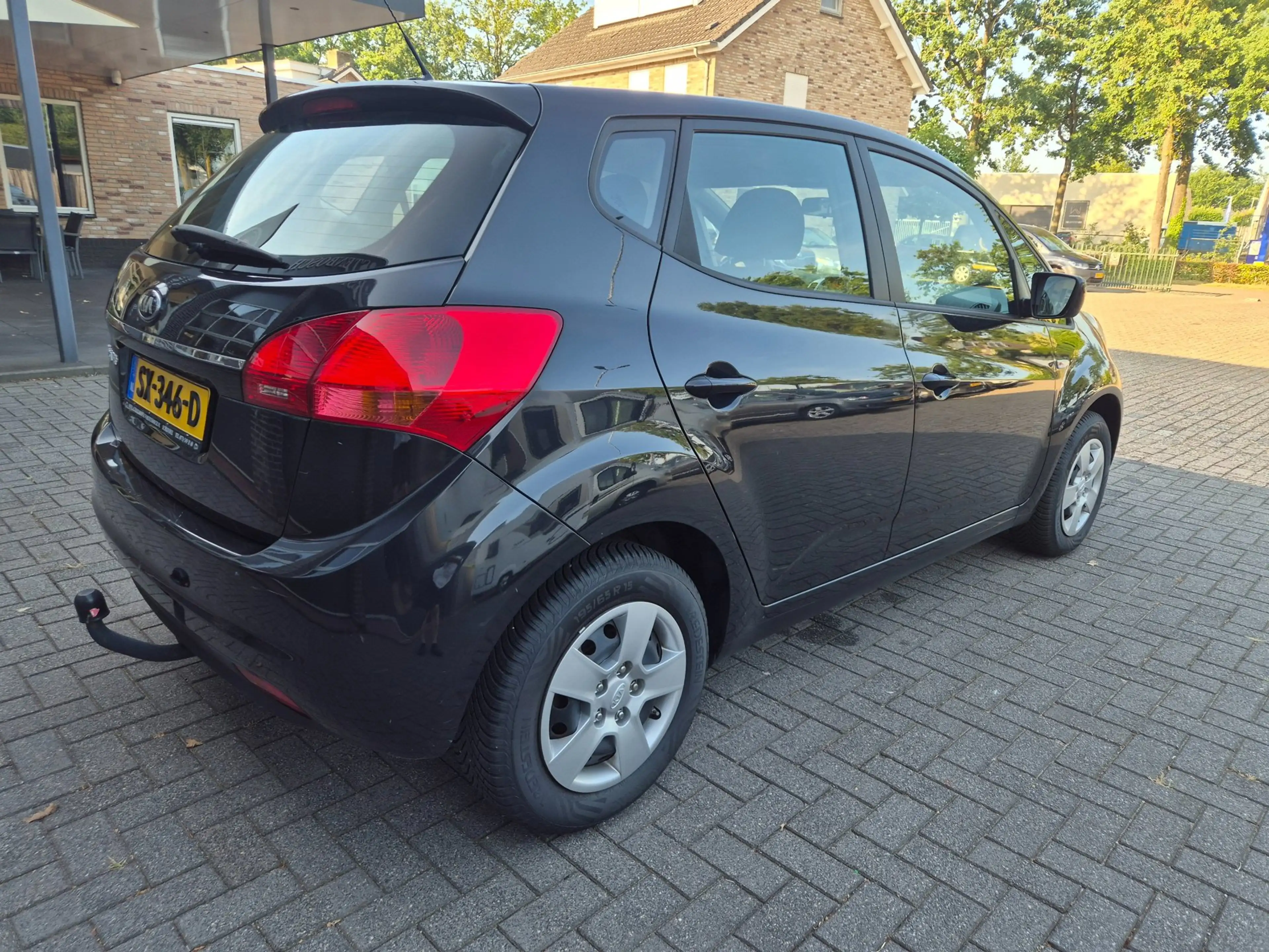 Kia Venga 1.4 CVVT ComfortLine — photo 9