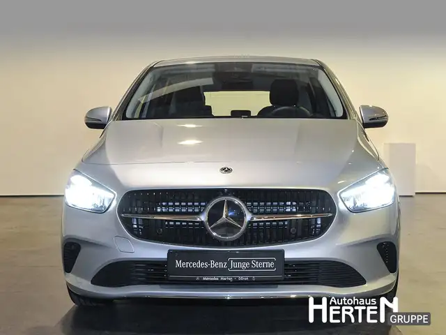 Mercedes-Benz B-Class view 2