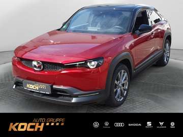 e-SKYACTIV Makoto R-EV Kamera LED Navi