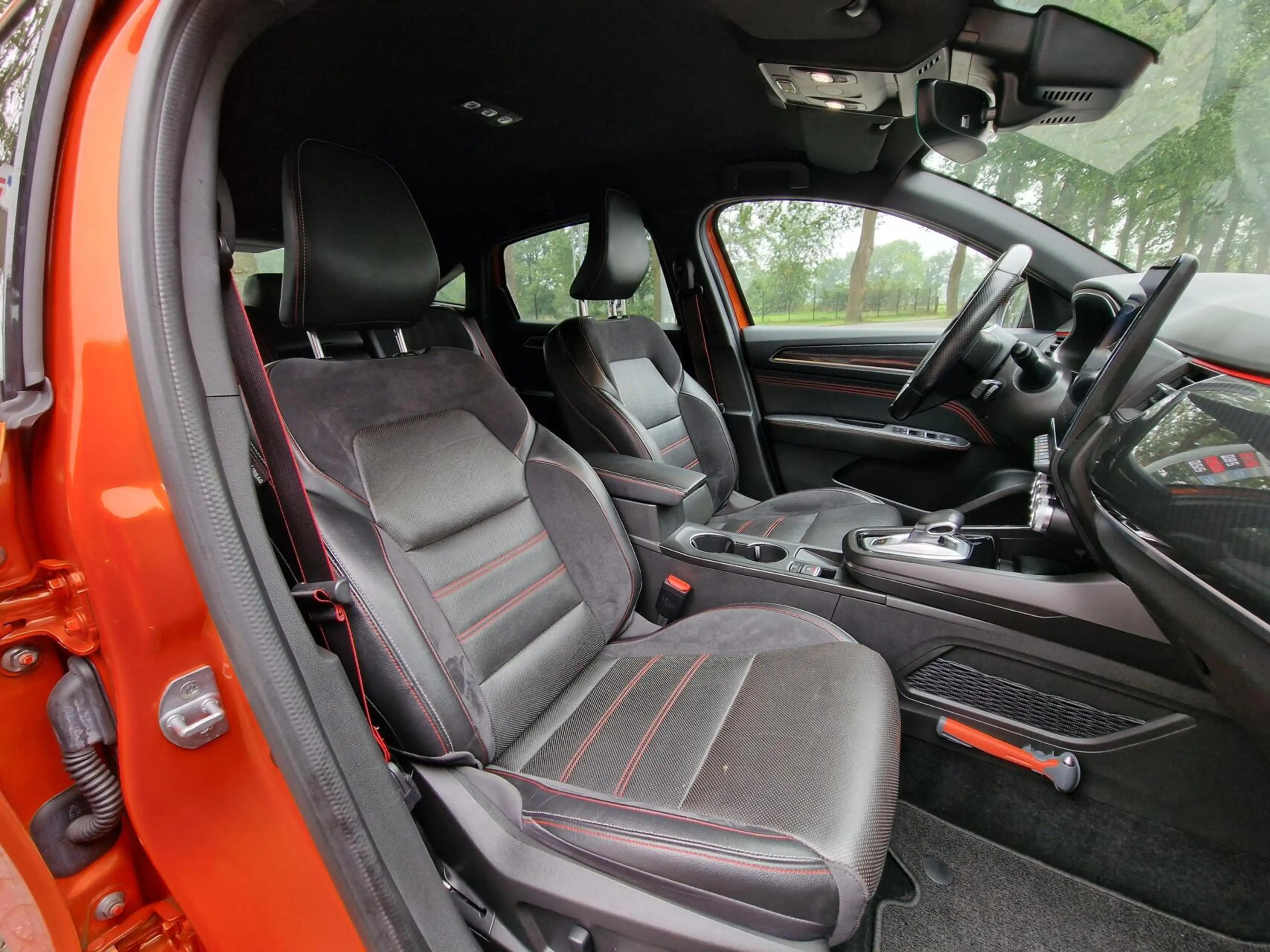 Renault Arkana 1.6 E-Tech Hybrid 145 R.S. Line|Bose|Carbon|18-inc — photo 6