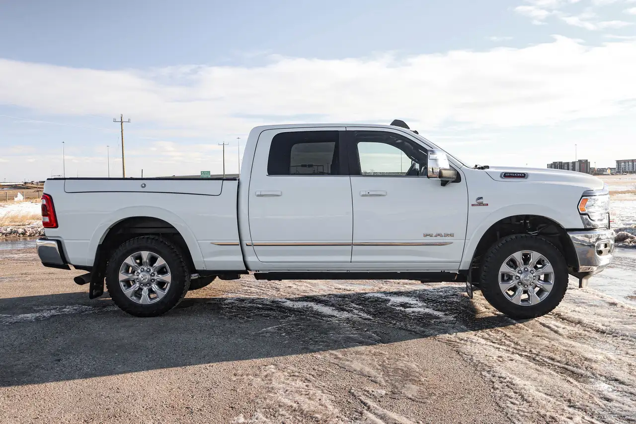 RAM 2500 снимка RAM 2500