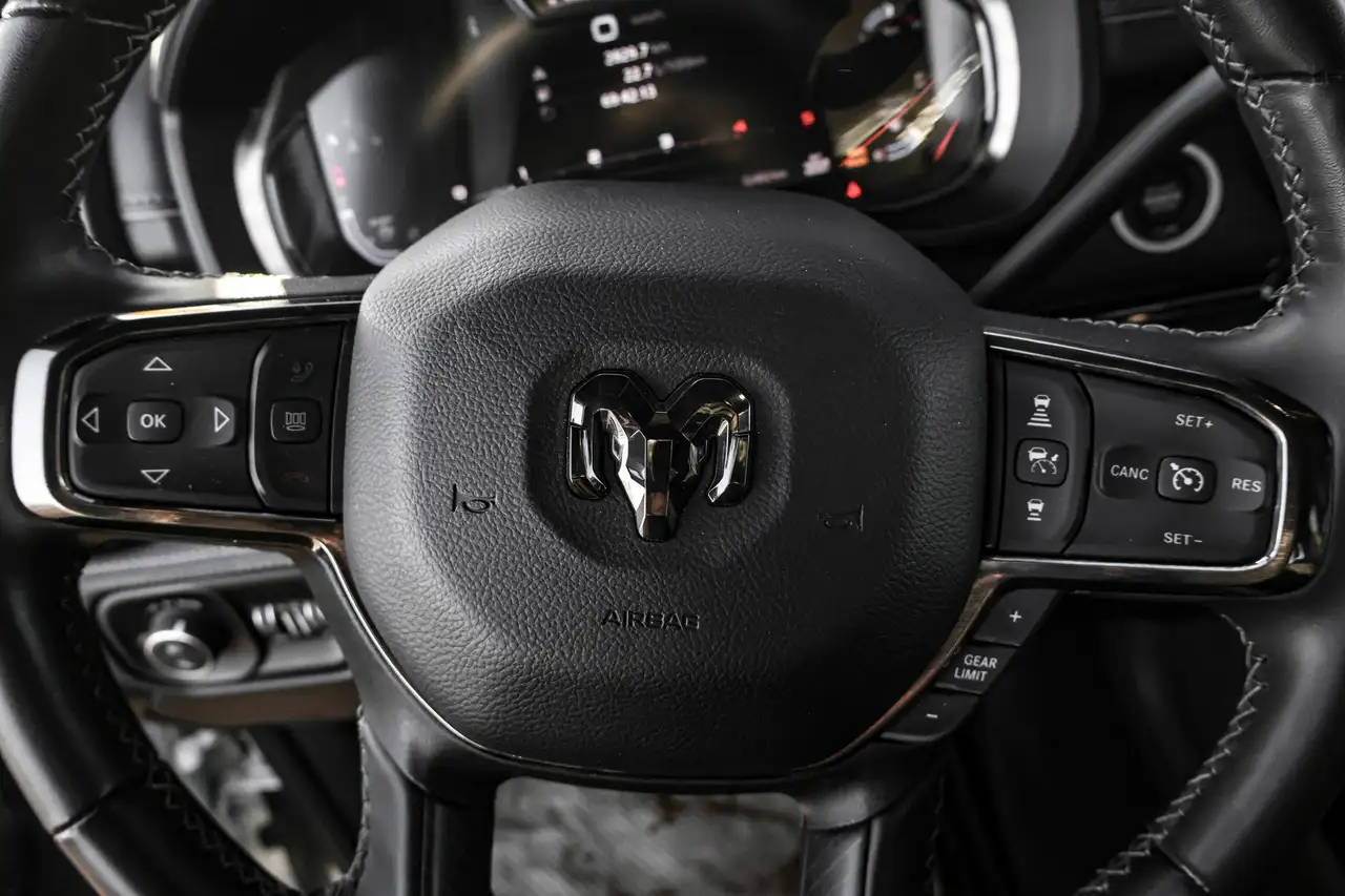 RAM 2500 снимка RAM 2500