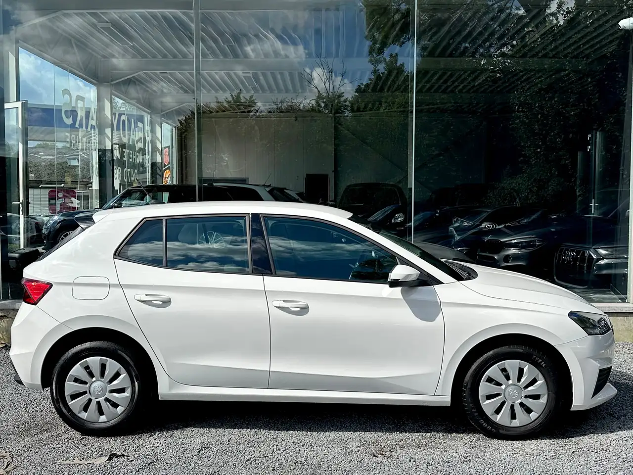 Skoda Fabia 1.0*LEZ 2035*FACELIFT*EXCELLENT ETAT*AIRCO*CARPLAY*GARANTIE 12 MOIS, миниатюра 5