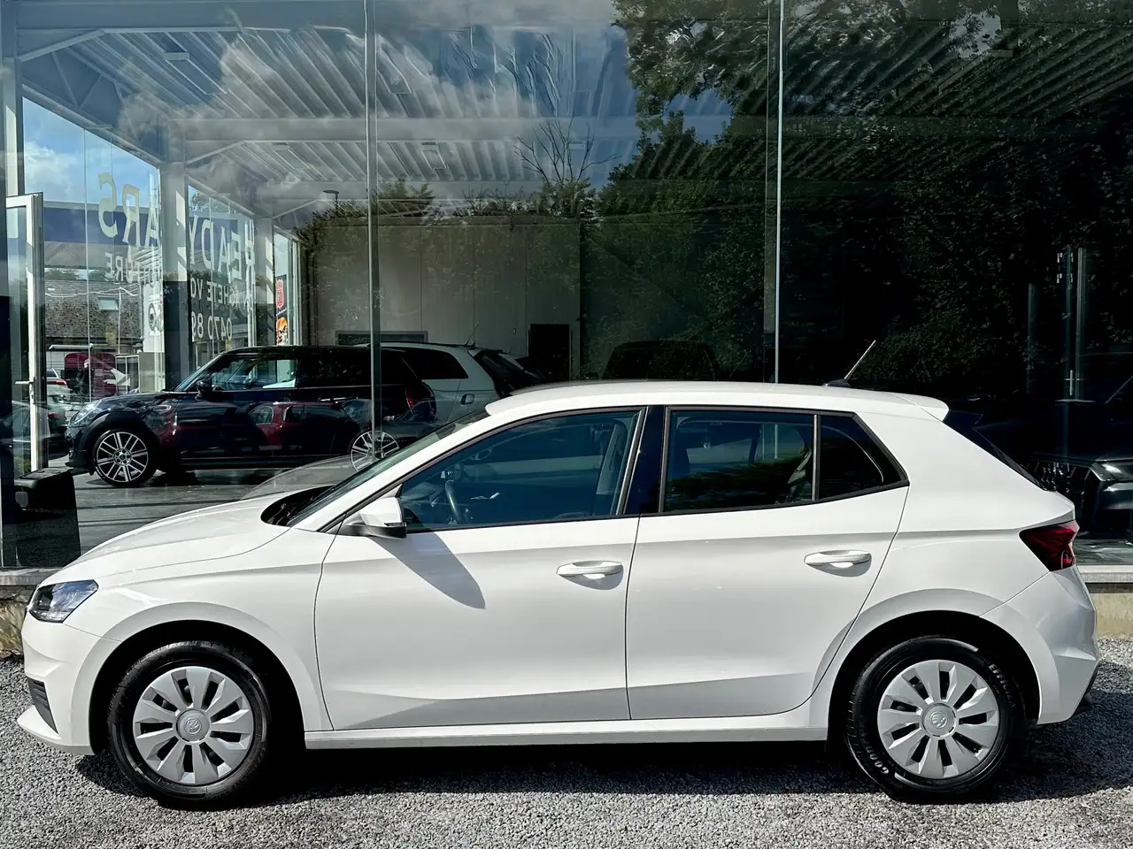 Skoda Fabia 1.0*LEZ 2035*FACELIFT*EXCELLENT ETAT*AIRCO*CARPLAY*GARANTIE 12 MOIS, миниатюра 3
